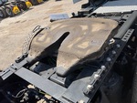 MN605869 - 2021 International LT625: Fifth Wheel