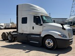PN113287 - 2023 International LT625: Picture, Right Front Corner
