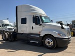 PN113294 - 2023 International LT625: Picture, Right Front Corner