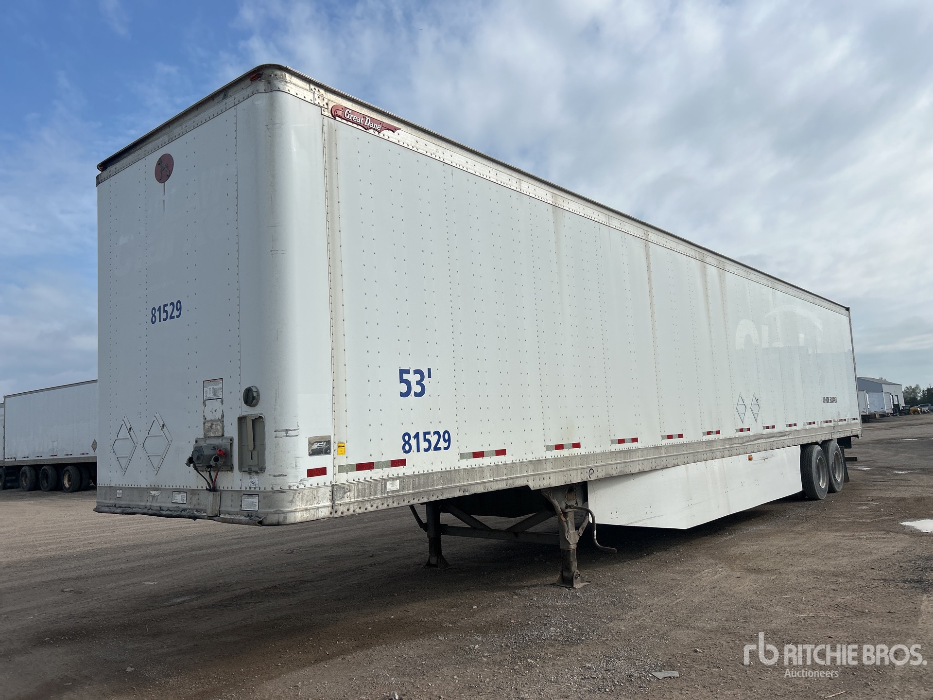 General Appearance with Foto, angolo anteriore sinistro