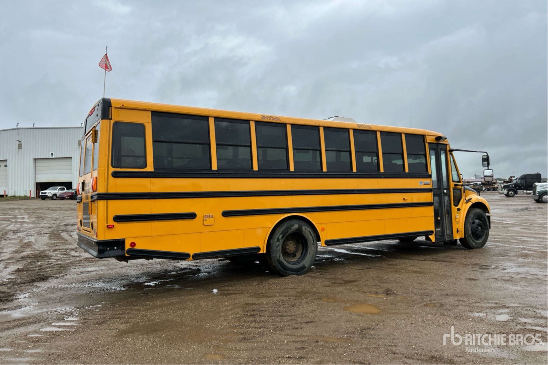 General Appearance with Picture, Right Rear Corner