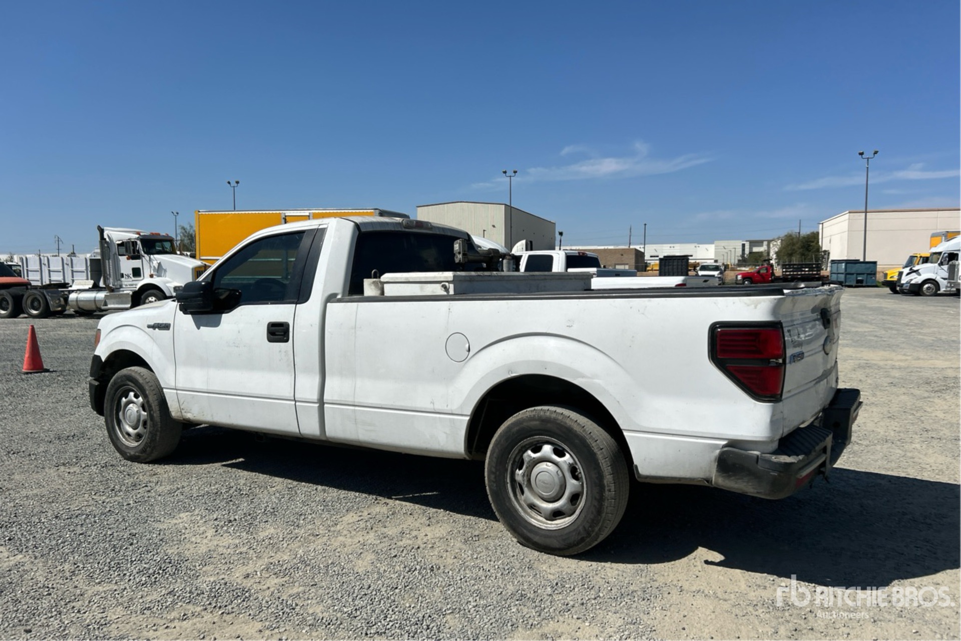General Appearance with Picture, Left Rear Corner