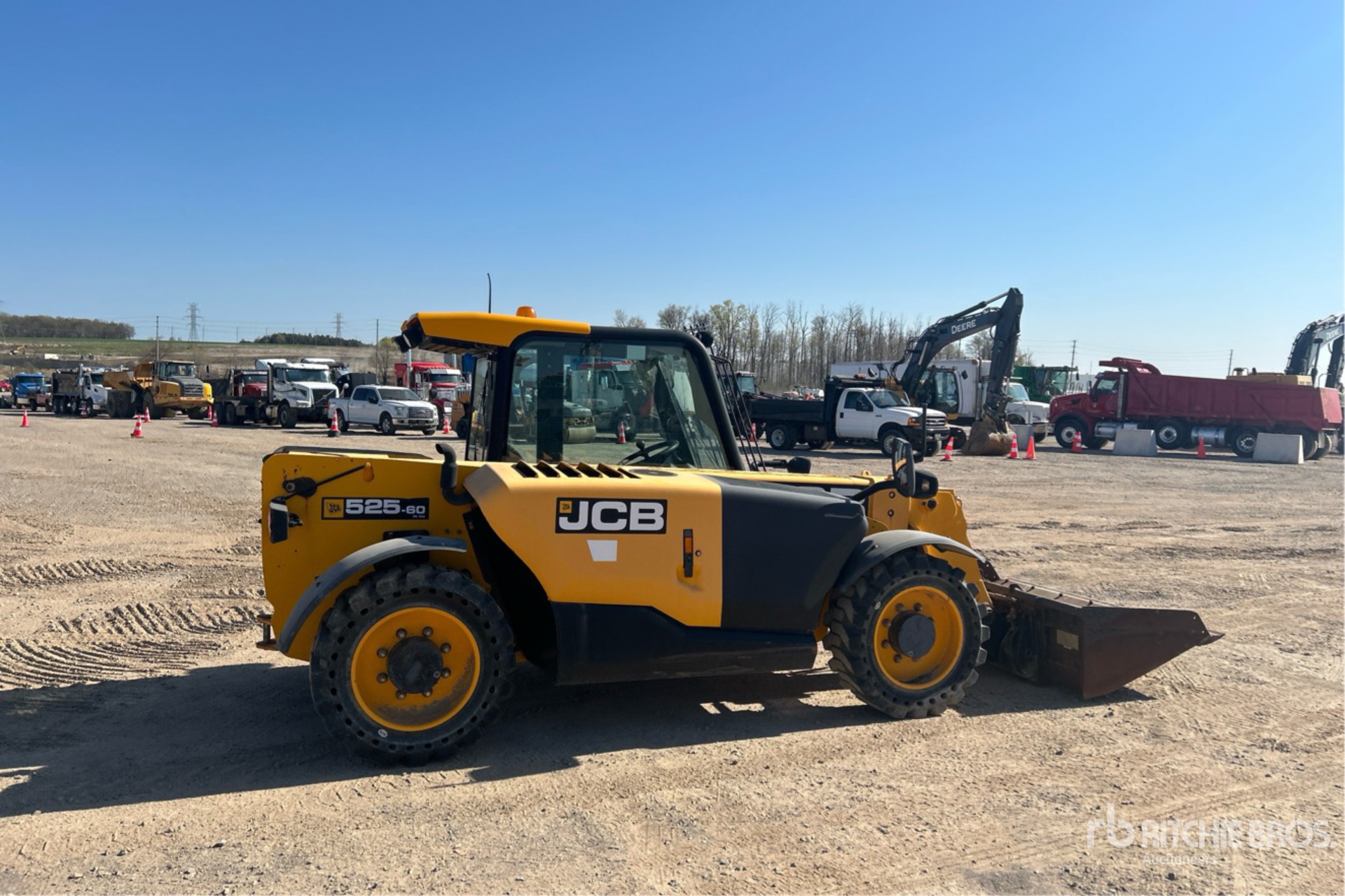 General Appearance with Foto, angolo anteriore sinistro