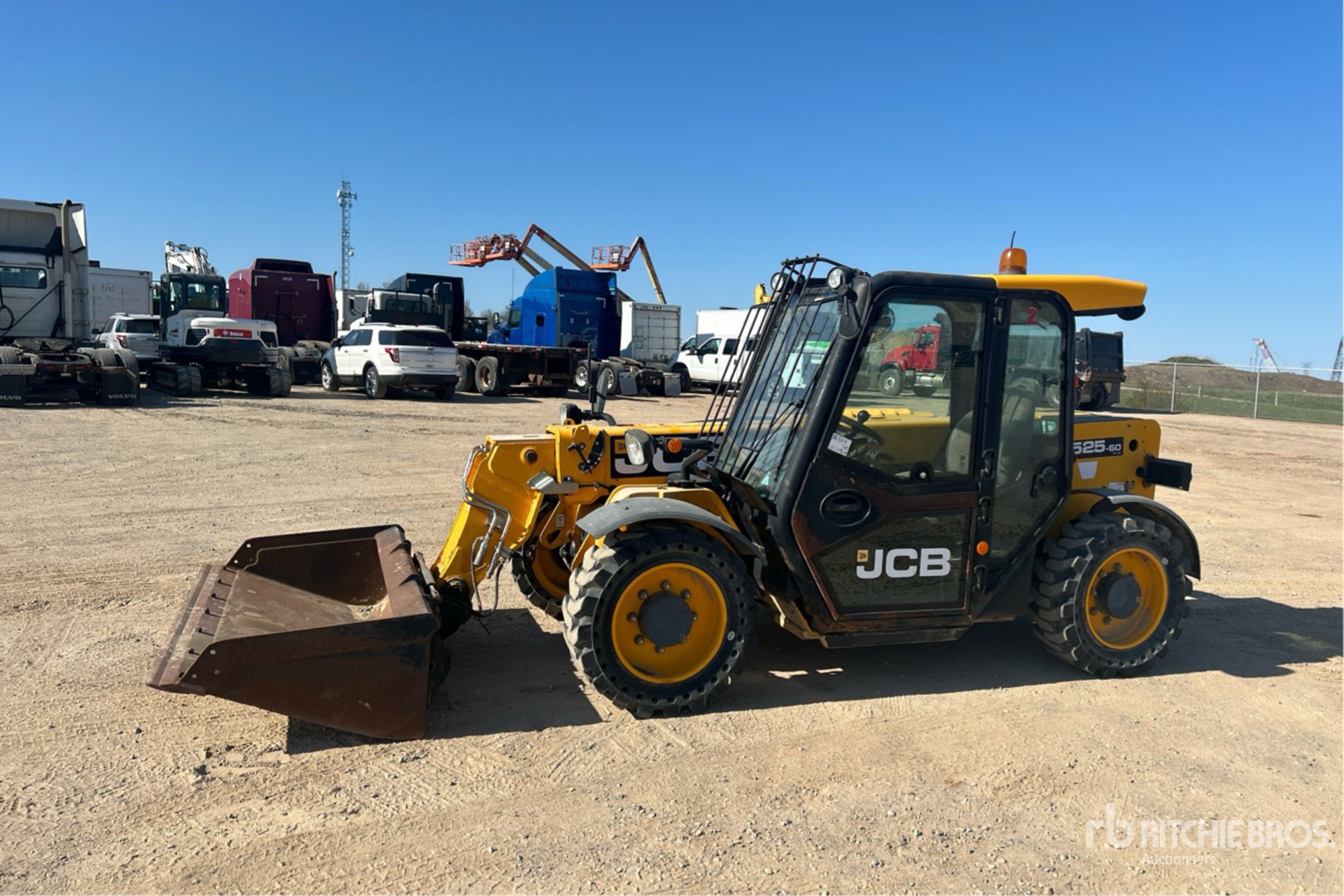 General Appearance with Foto, angolo anteriore sinistro