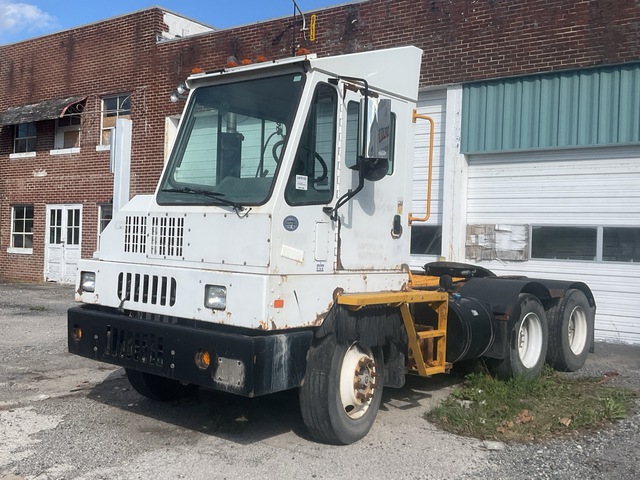 2016 Ottawa Kalmar 6x4 Spotter Truck 2016 Ottawa Kalmar 6x4 Spotter Truck