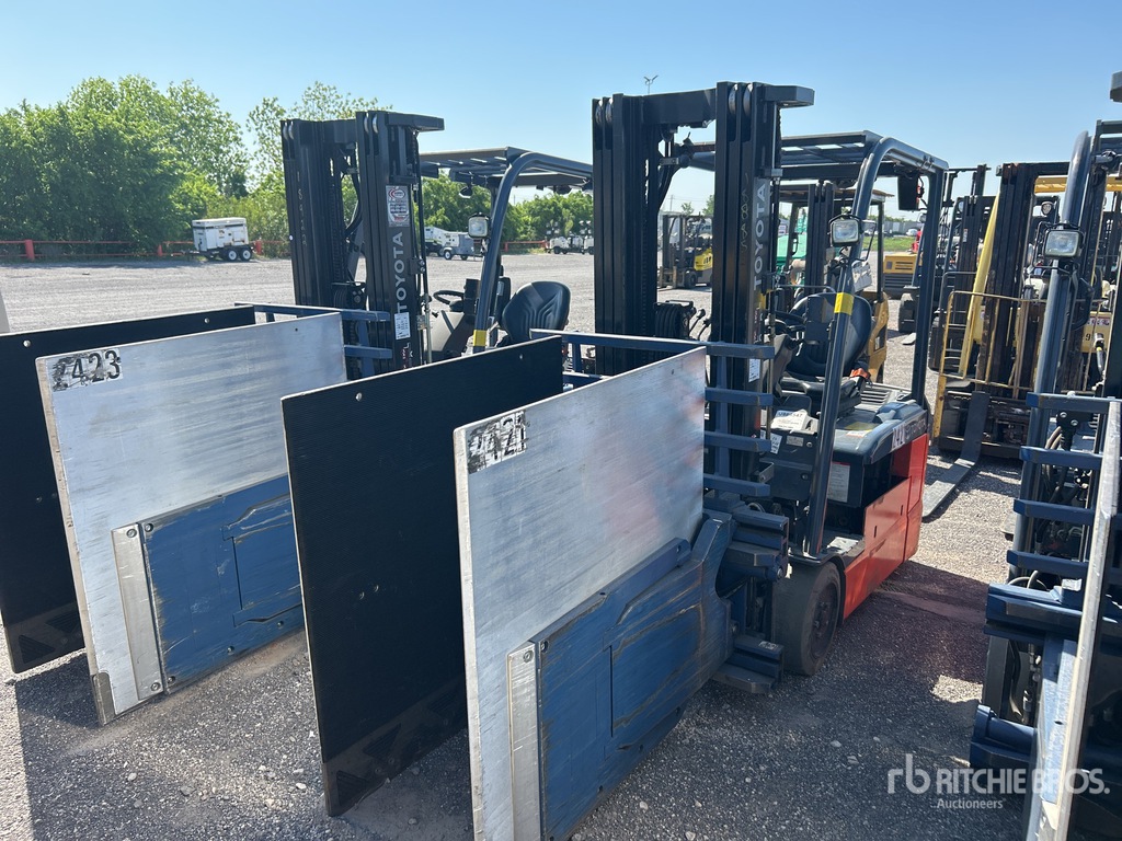 General Appearance with Featured Photo