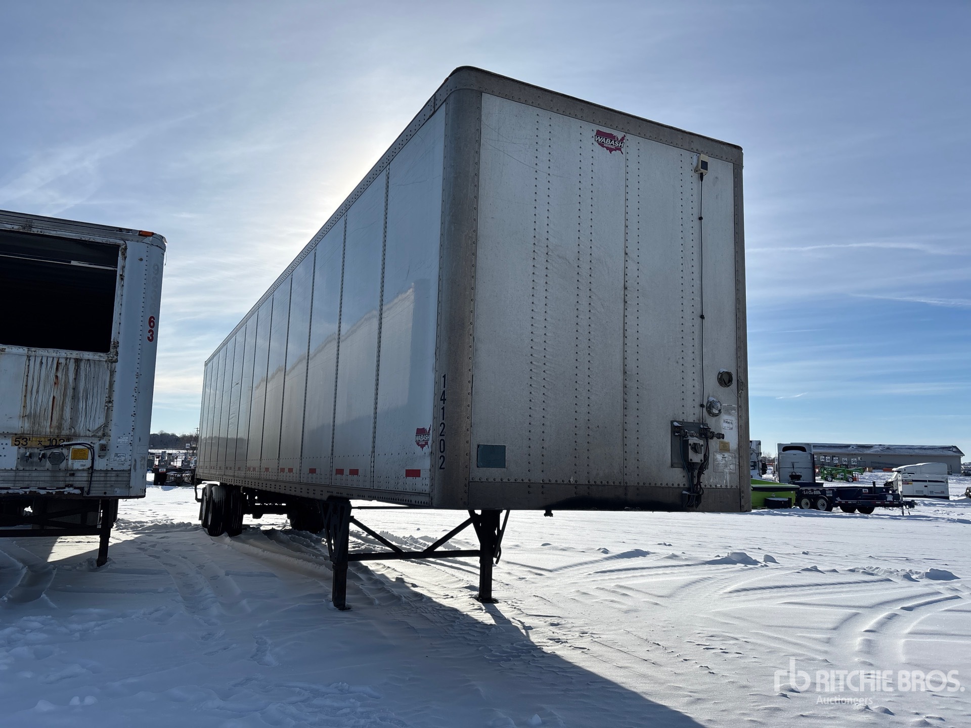 General Appearance with Bild, Ecke vorne rechts