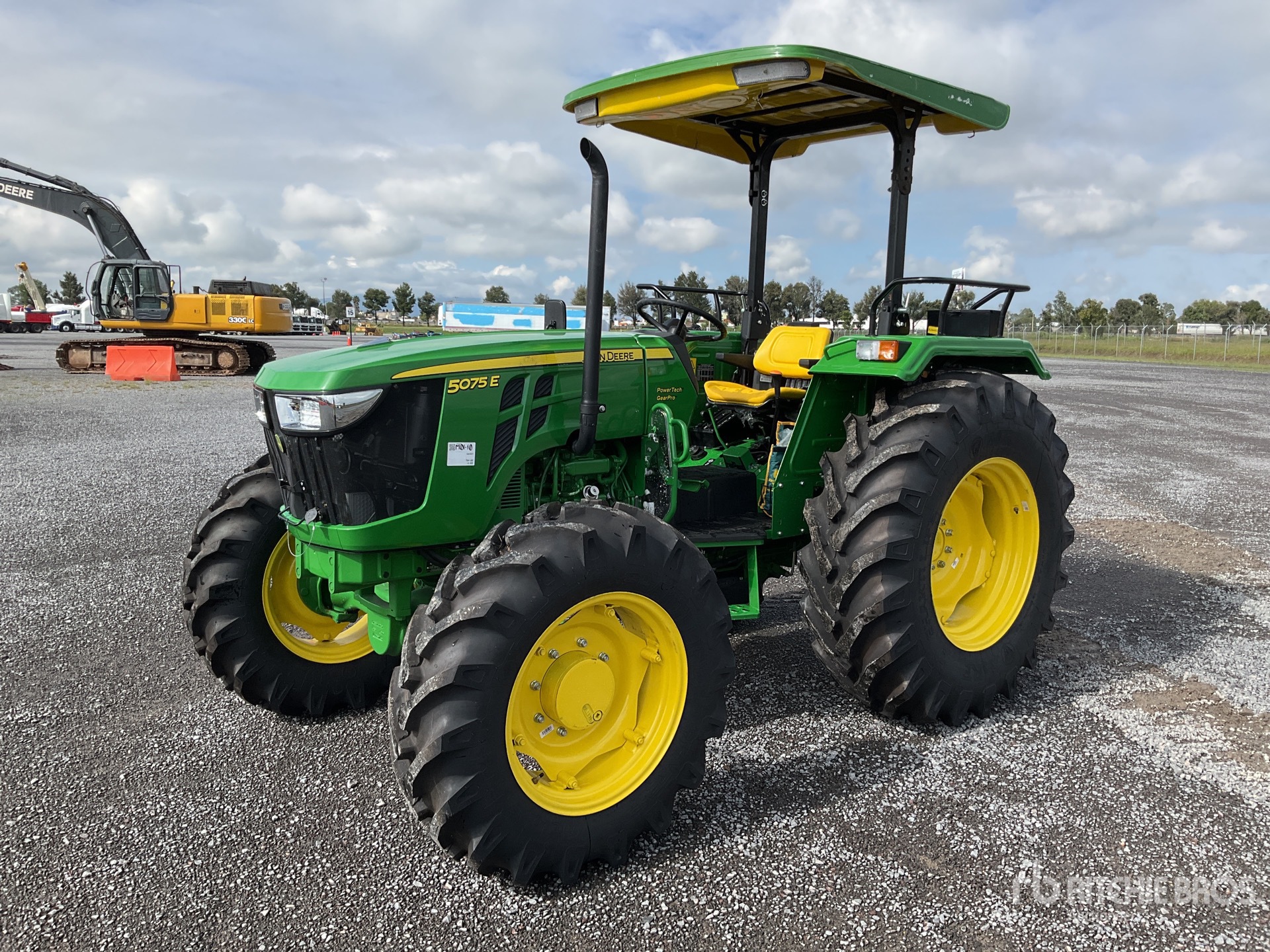 General Appearance with Picture, Left Front Corner