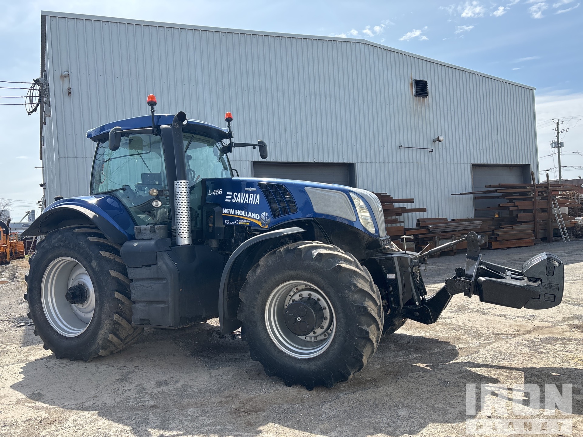 General Appearance with Picture, Right Front Corner