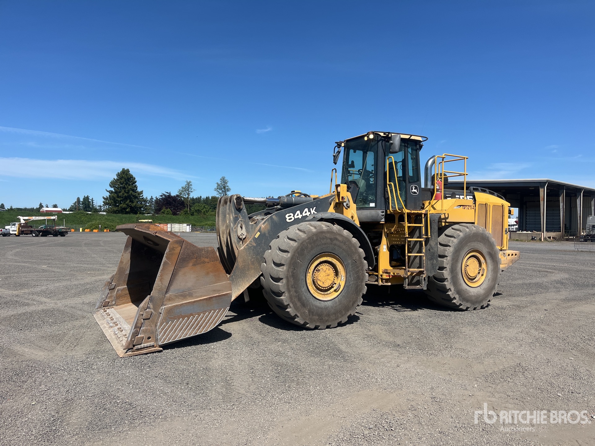 General Appearance with Featured Photo