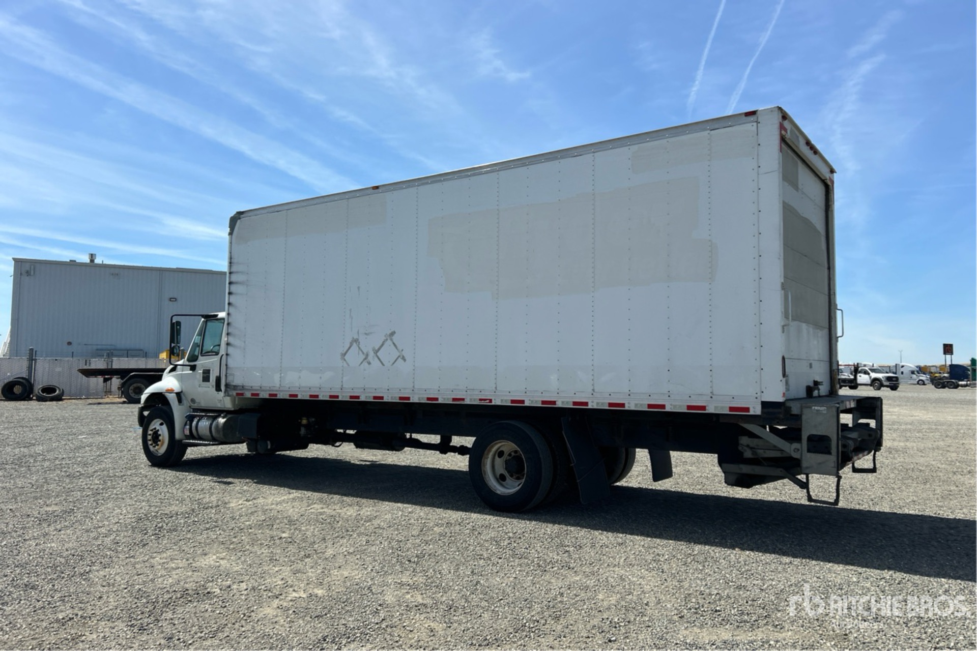 Aspect général with Image, coin arrière gauche