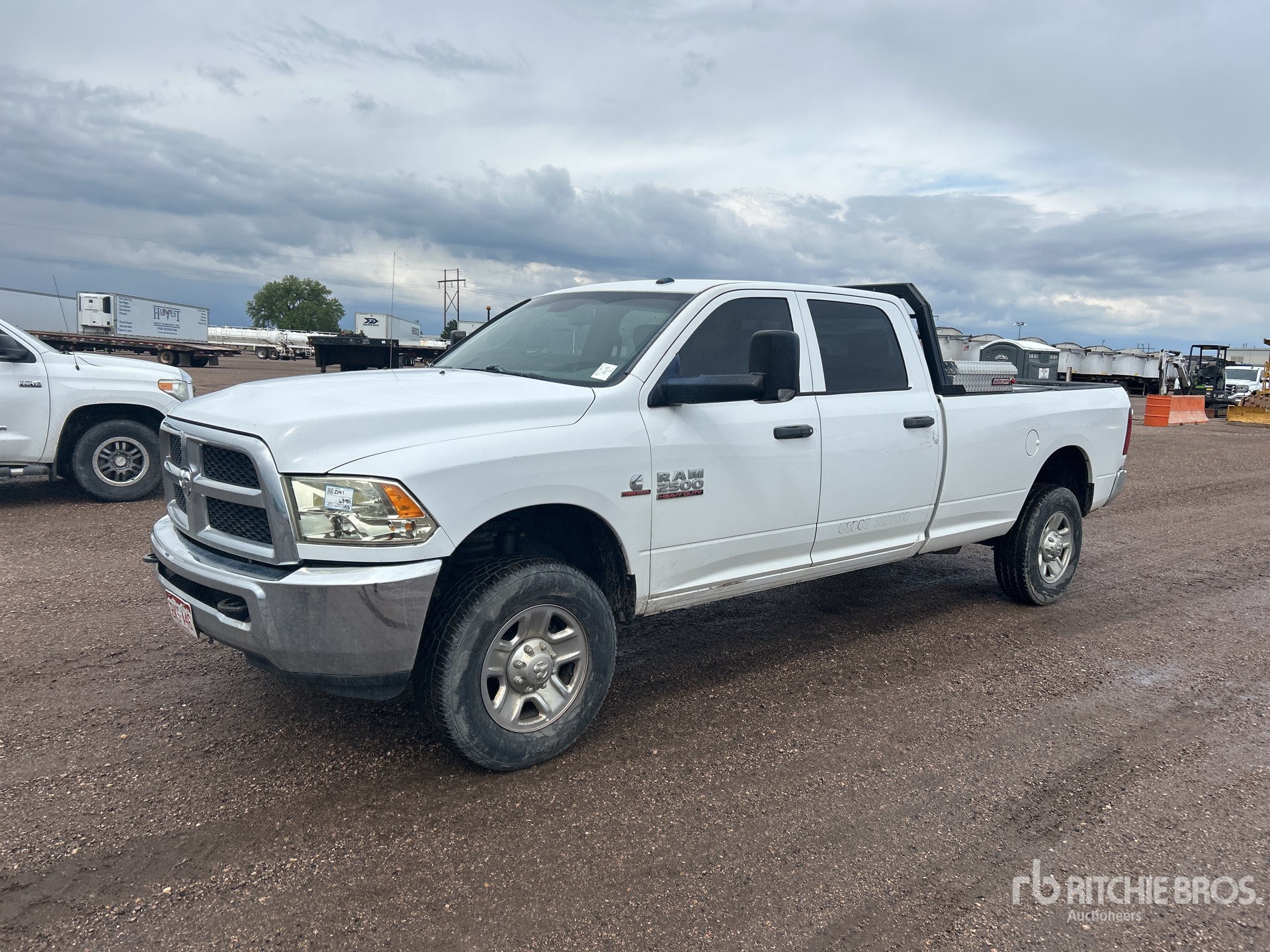 General Appearance with Picture, Left Front Corner