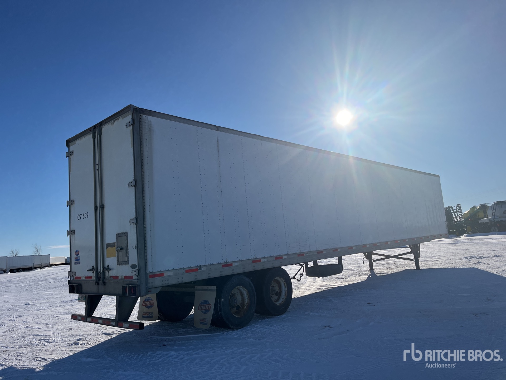 General Appearance with Imagen: esquina trasera derecha