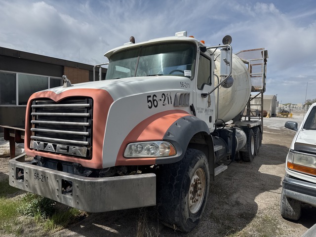 2006 Mack CT713 6x4 Mixer Truck