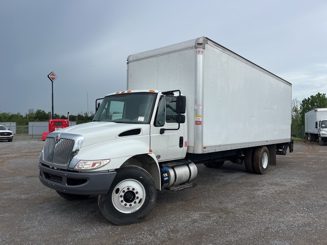 2018 International 4300 4x2 Van Truck