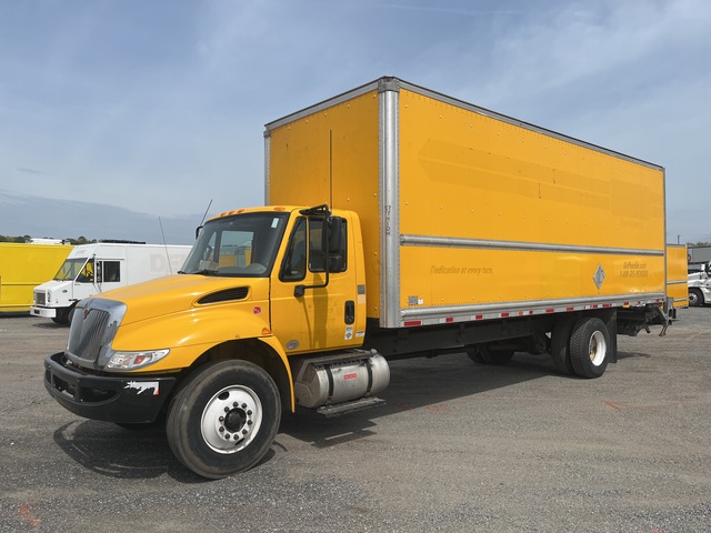 2018 International 4300 4x2 Van Truck