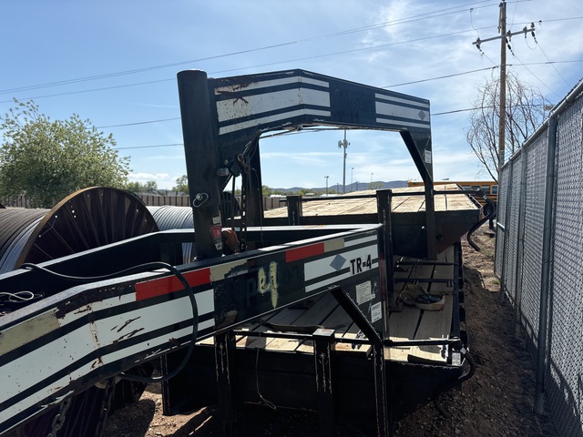 1991 Superior 24 ft T/A Gooseneck Flatbed Trailer