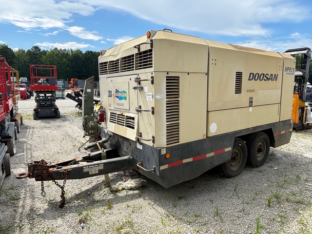 2014 Doosan HP915WCU-T4I 915 cfm Mobile Air Compressor