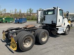 LN564013 - 2020 International LT625: Picture, Right Rear Corner