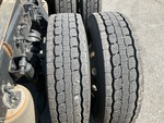 LN564013 - 2020 International LT625: Right Rear Drive Tires