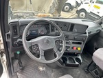 MN382943 - 2021 International LT625: Dash Components