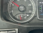 MN382943 - 2021 International LT625: Oil Pressure