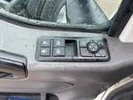 MN237014 - 2021 International LT625: Window Controls
