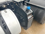 MN237014 - 2021 International LT625: DEF / AdBlue Tank