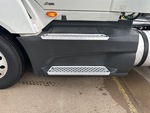 MN237014 - 2021 International LT625: Truck Paint and Body Damage