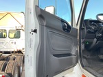 MN255293 - 2021 International LT625: Cab Doors