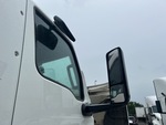 MN262997 - 2021 International LT625: Mirrors