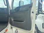 NN171907 - 2022 International LT625: Cab Doors