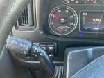 MN088315 - 2021 International LT625: Oil Pressure