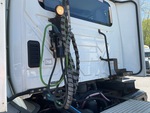 MN088315 - 2021 International LT625: Grab Rails