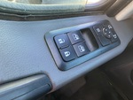 MN088315 - 2021 International LT625: Window Controls