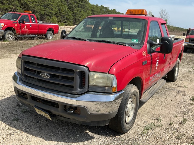 2004 Ford F-250 XL 4x2 Extended Cab Pickup