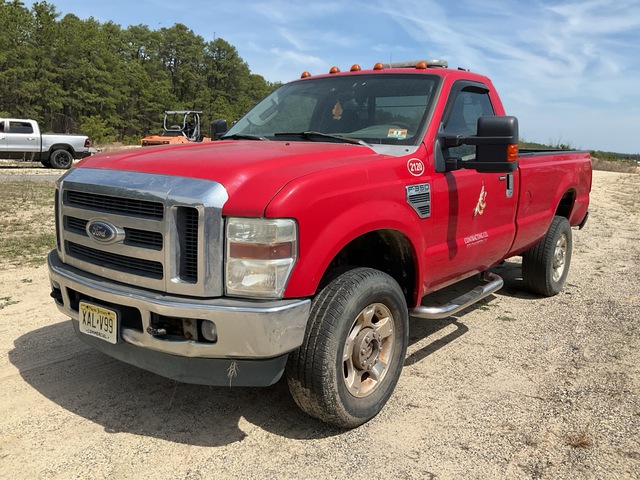 2010 Ford F-350 XLT 4x4 Pickup