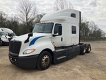 MN315337 - 2021 International LT625: Picture, Left Front Corner