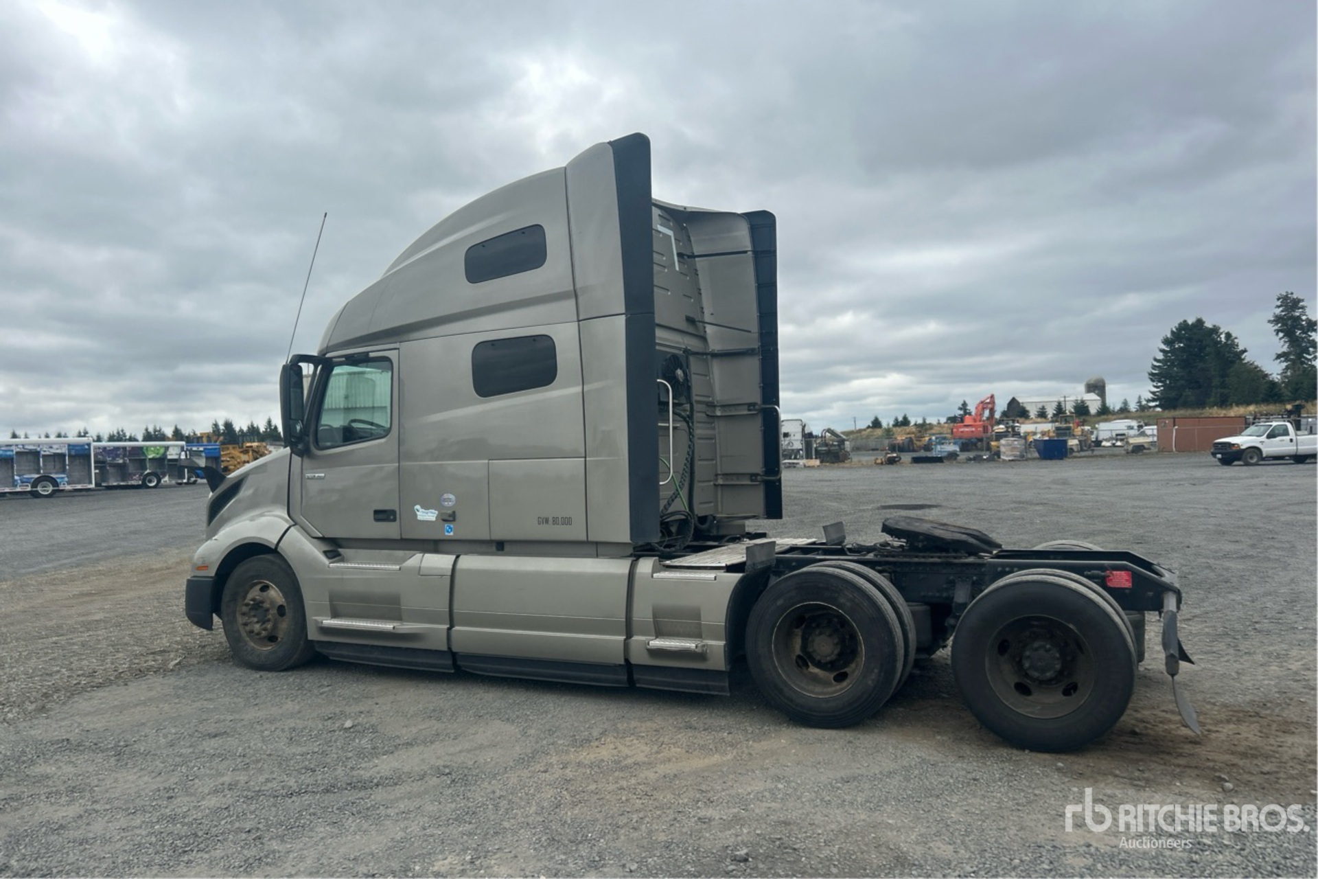 General Appearance with Picture, Left Rear Corner