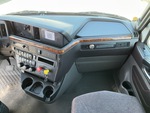 NN537197 - 2022 International LT625: Cab #8