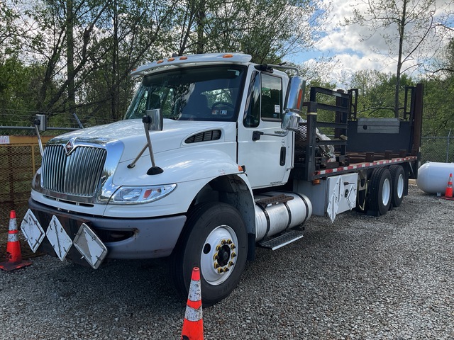 2014 International 7400 6x4 Flatbed Truck (Inoperable)