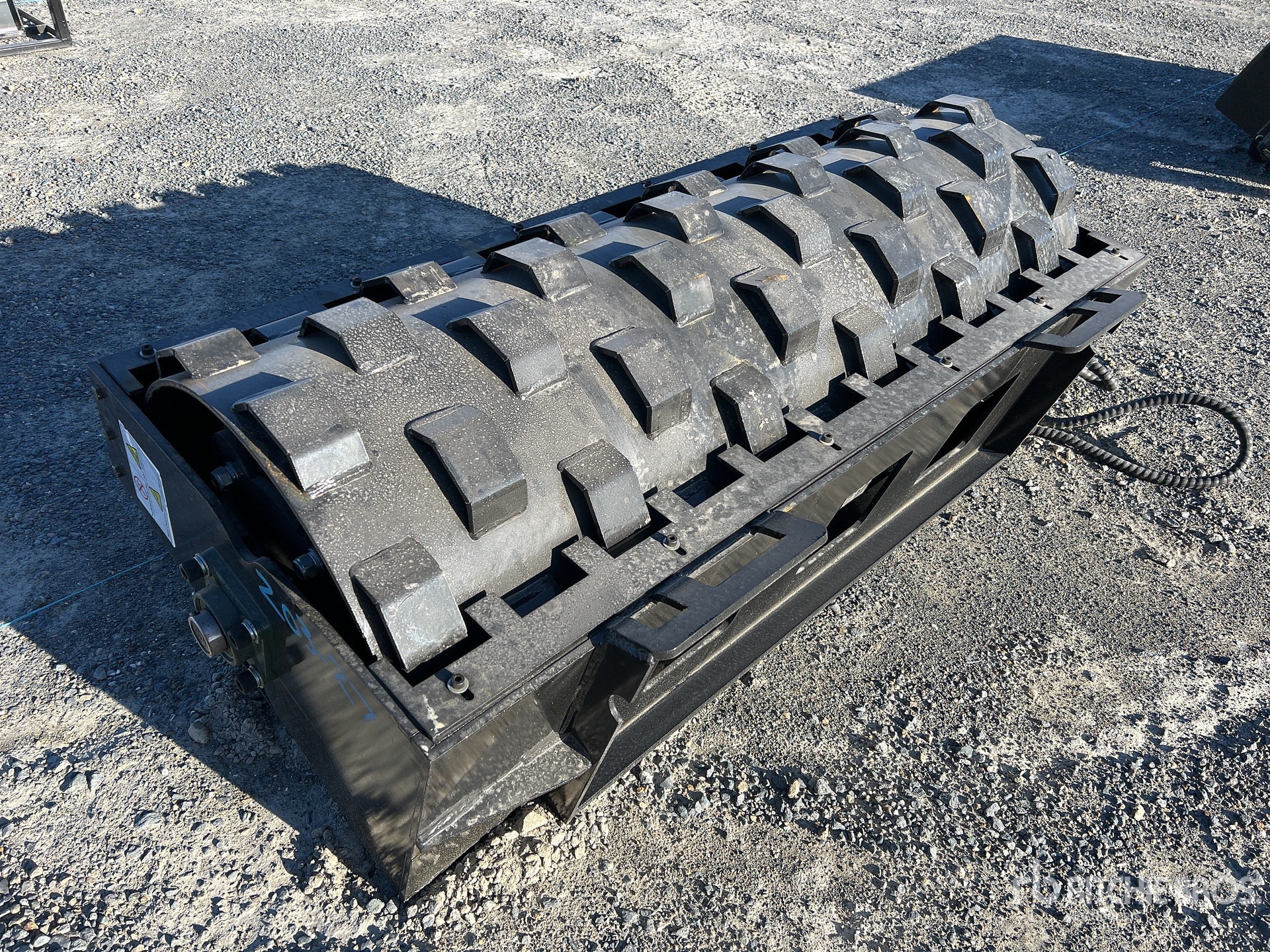 Aspect général with Image, coin arrière gauche