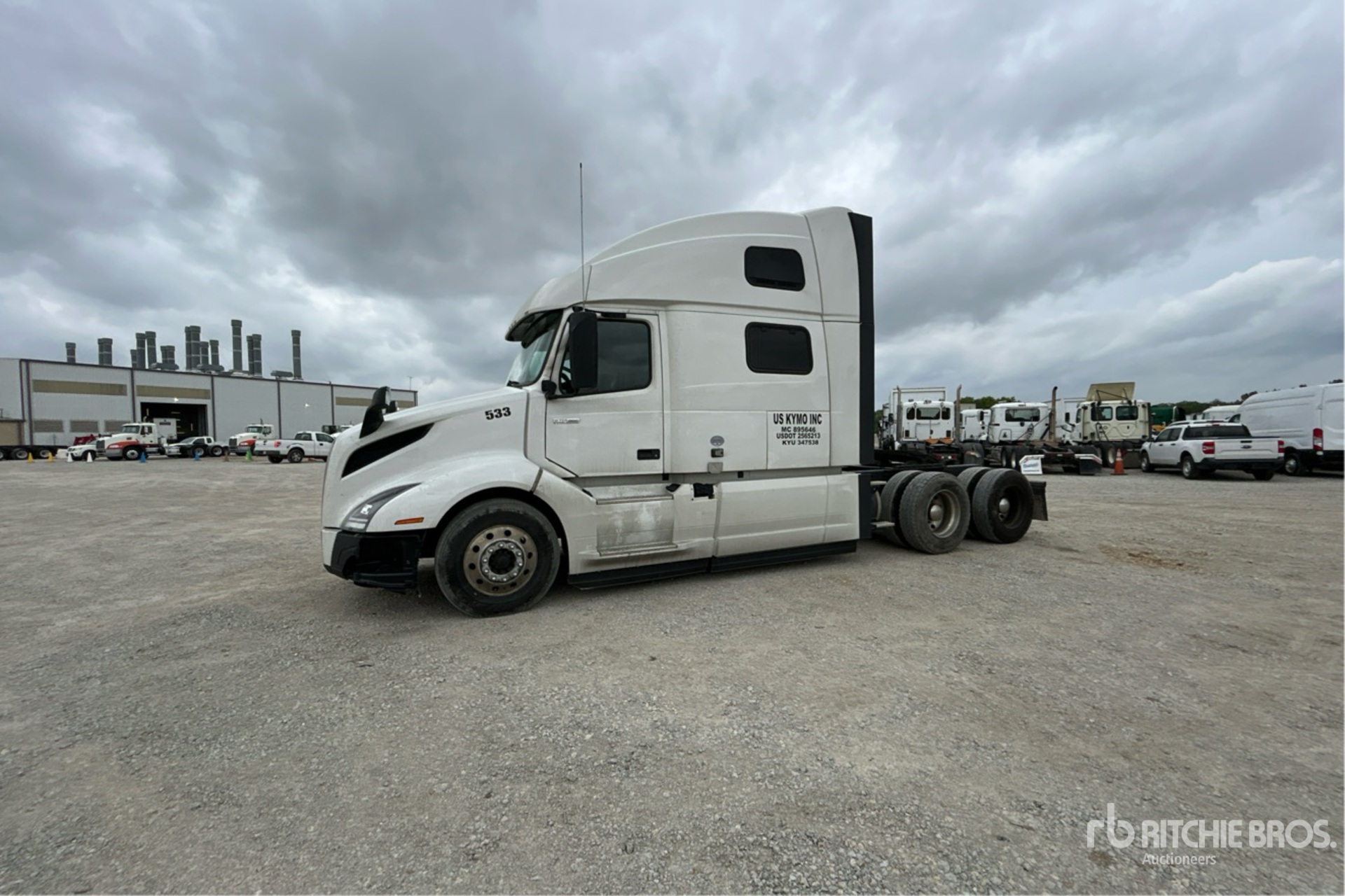 General Appearance with Picture, Left Front Corner