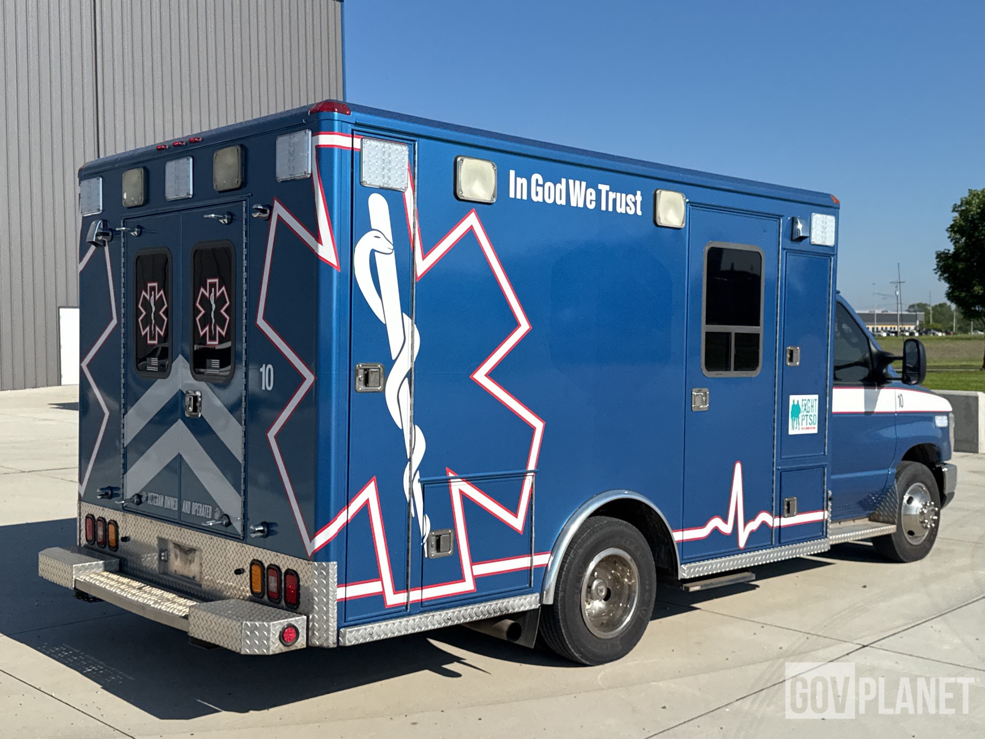 General Appearance with Picture, Right Rear Corner