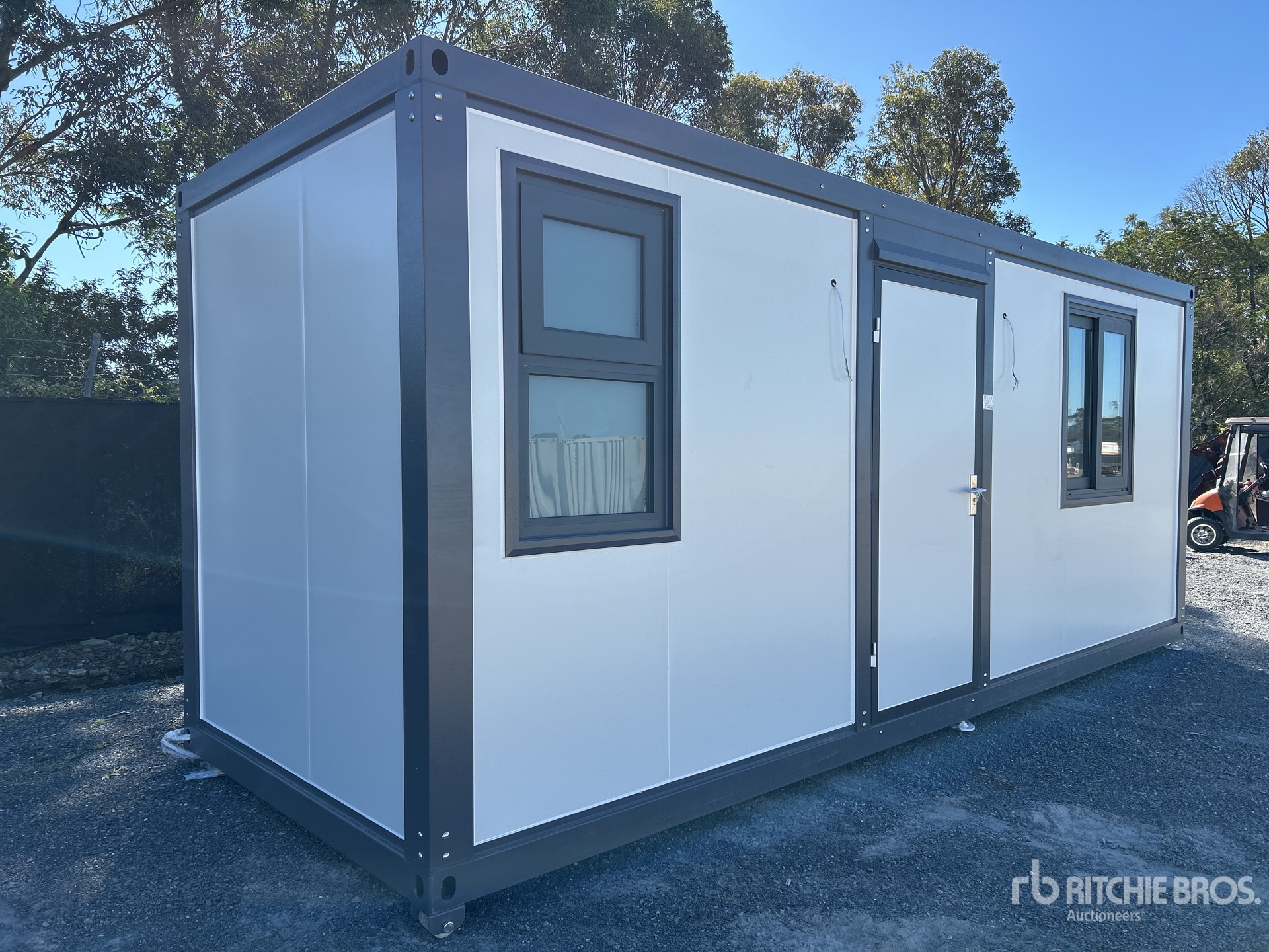 General Appearance with Image, coin avant droit