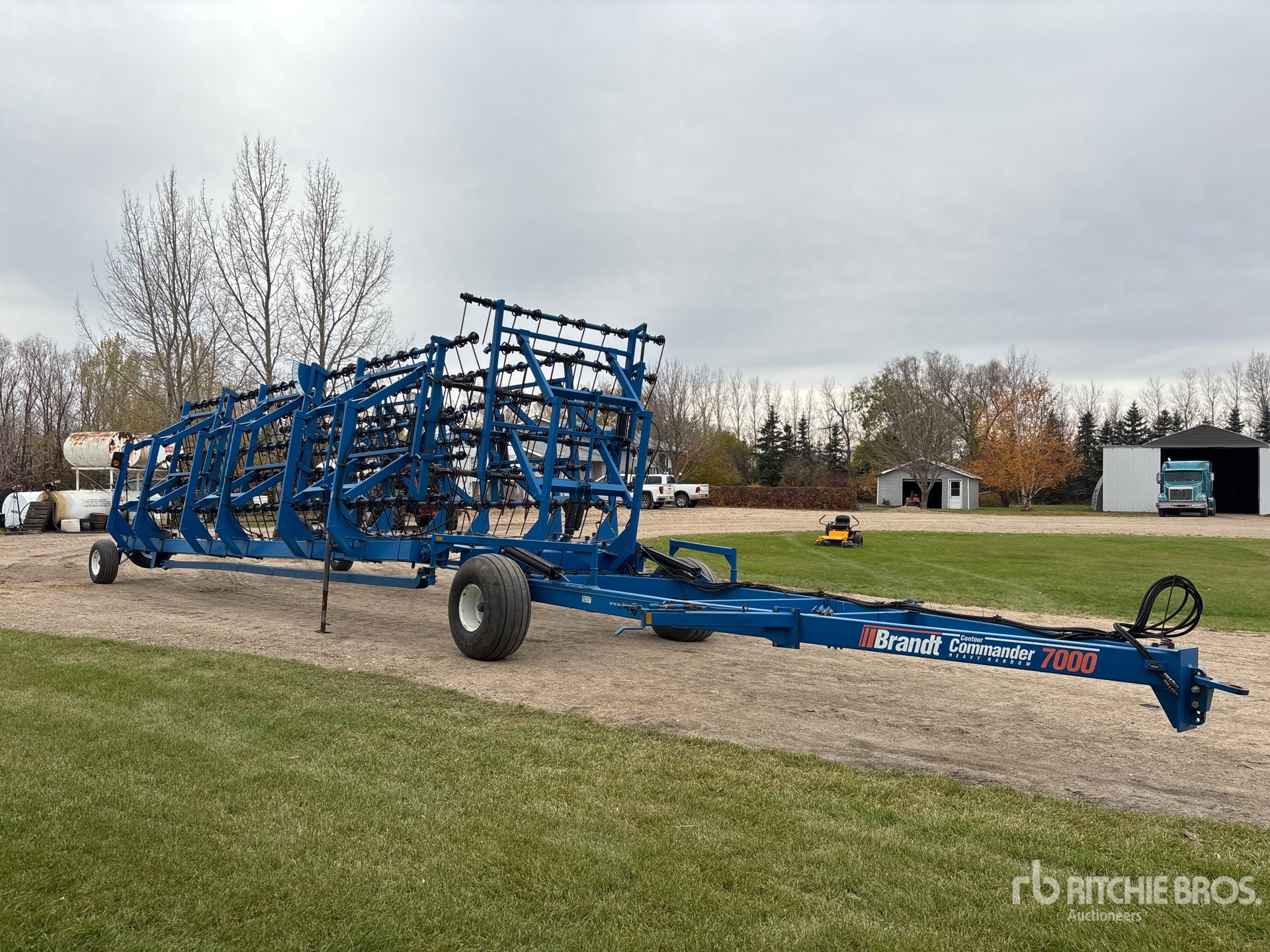 General Appearance with Bild, Ecke vorne rechts