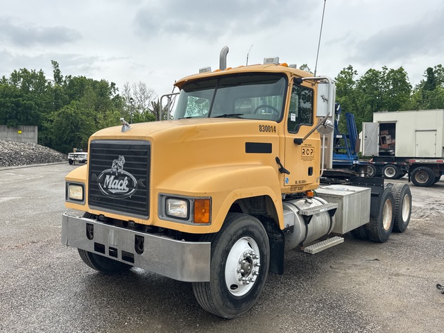 2004 Mack CH613 6x4 T/A Day Cab Truck Tractor