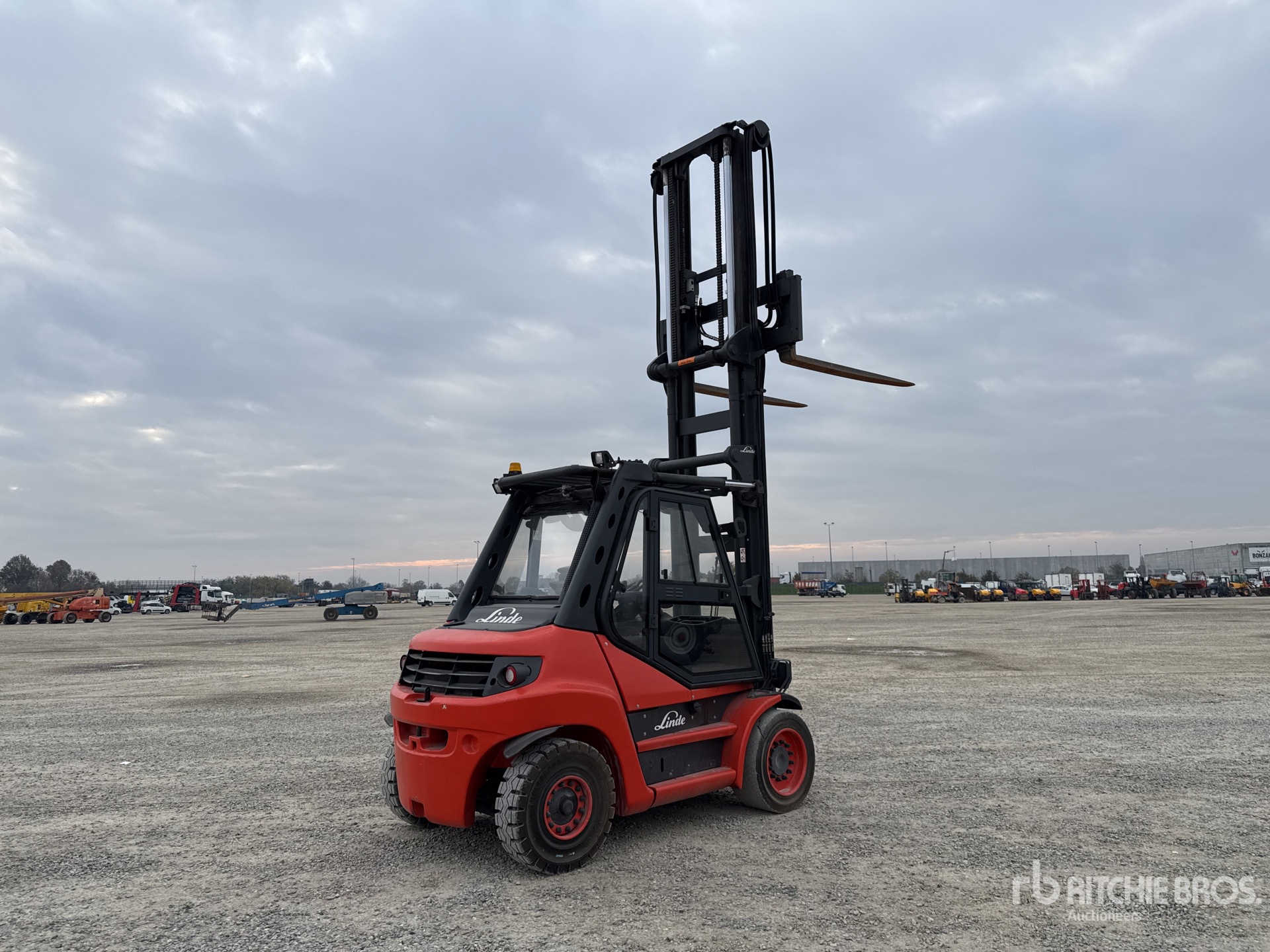 General Appearance with Imagen: esquina trasera derecha