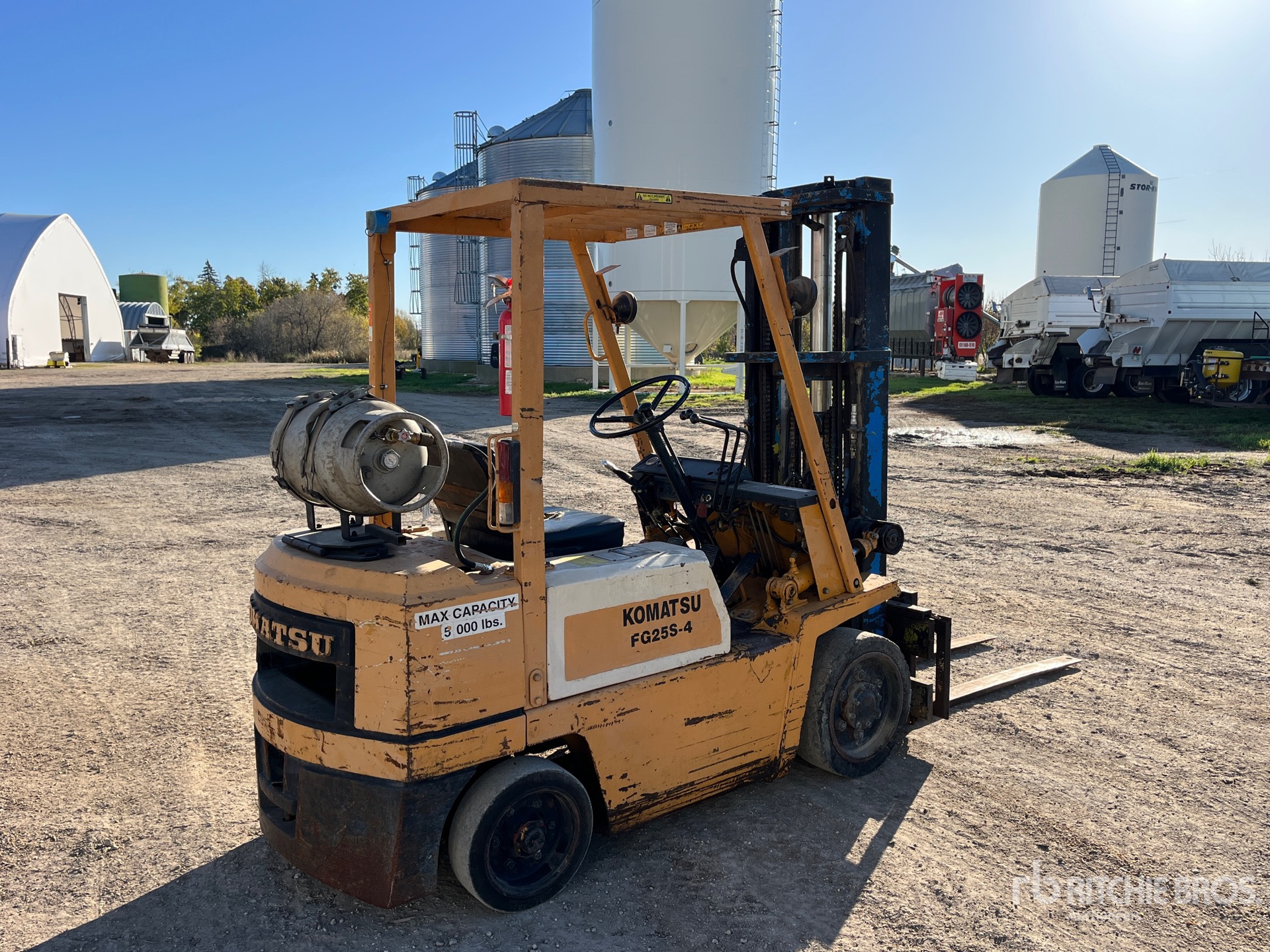 MONTACARGAS KOMATSU FG25S4
