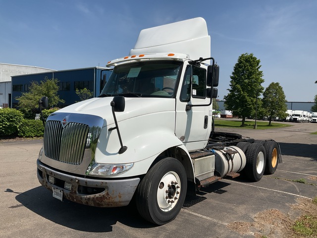 2017 International 8600 6x4 T/A Day Cab Truck Tractor